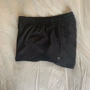Lululemon Hotty Hot shorts